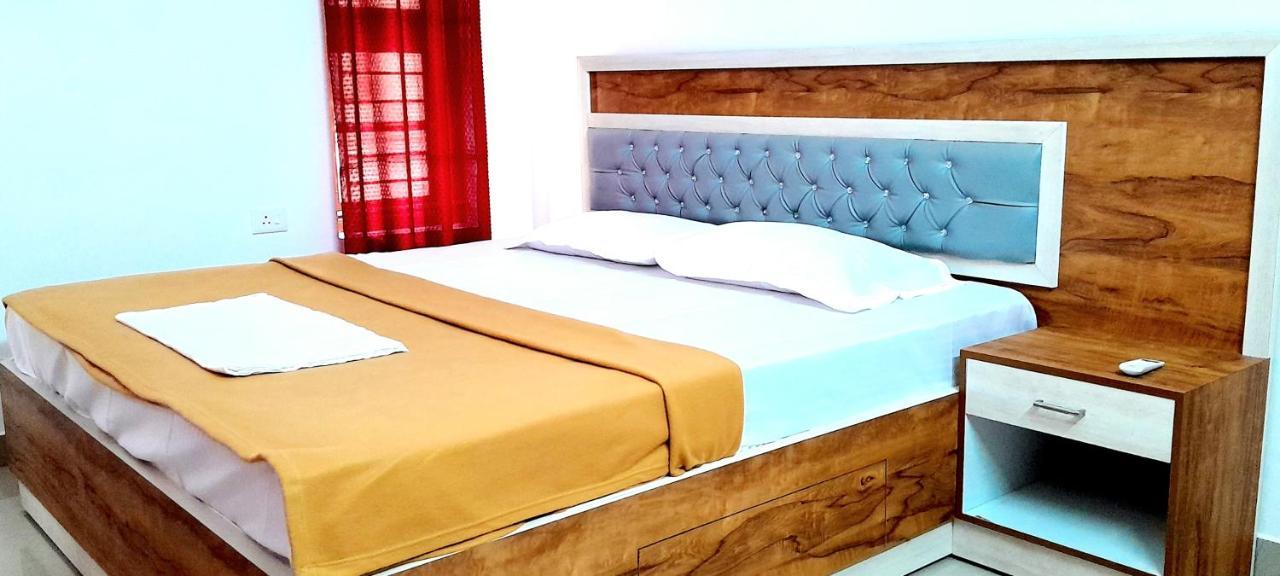 Skyview Villa Атхирапали Екстериор снимка