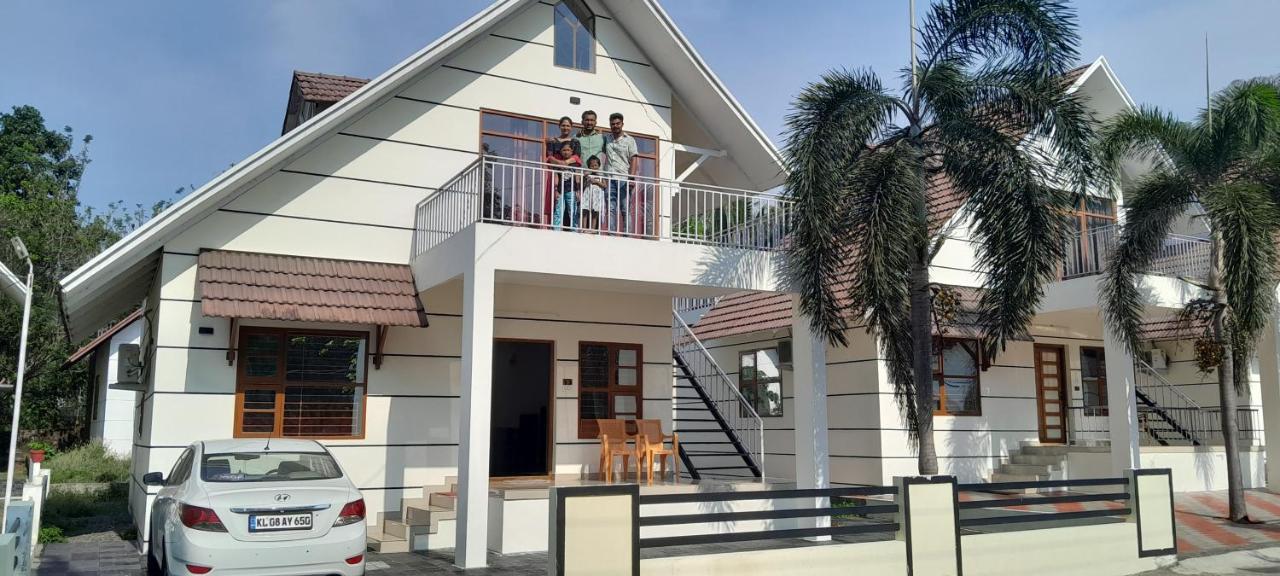 Skyview Villa Атхирапали Екстериор снимка