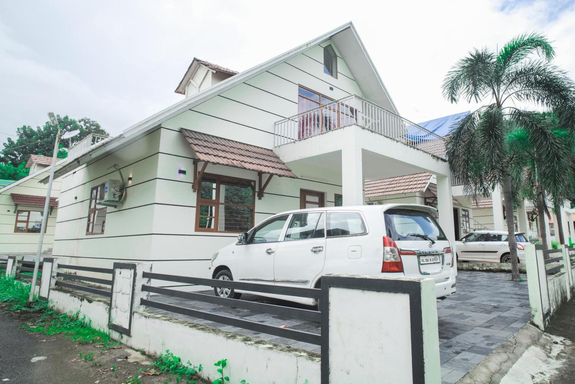 Skyview Villa Атхирапали Екстериор снимка
